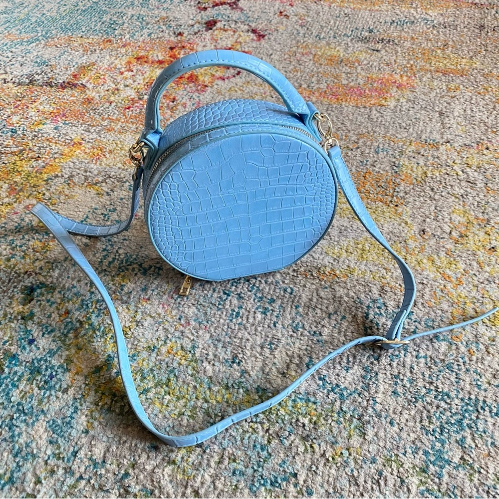 JustFab, Light Blue, Croc Print, Crossbody Bag.